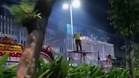 Jakarta waspada, pusat beli-belah bina pagar penghadang