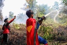 ‘Superman’ Indonesia bantu padam kebakaran hutan