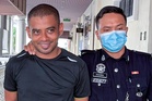 Salim Kapoor senyum dituduh rompak, cedera warga asing