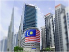 Empat jam naikkan Jalur Gemilang gergasi di Mercu UEM