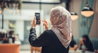 ‘Kalau kau nampak orang tengah rakam video, diam je’