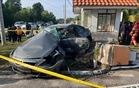 Warga emas maut, BMW terbabas rempuh pagar sekolah memandu