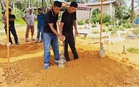 Datuk ‘pergi’ selepas enam jam pengebumian Konstabel Raimi