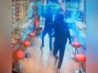 Acu pistol ketika rompak kedai emas 