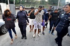 6 individu didakwa culik, kurung, samun pasangan kekasih Singapura