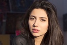 Mahira Khan menangis gambar merokok tersebar