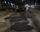 Tampal jalan ala kadar, nyawa jadi taruhan