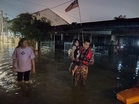 Bomba redah banjir 2km selamatkan tujuh mangsa