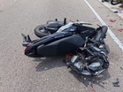 Seorang maut, seorang parah dua motosikal bertembung