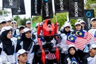 Peranti ungu misteri curi tumpuan ketika Robot Humanoid HONOR beraksi di Perbarisan Sambutan Hari Kemerdekaan