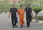 Buruh didakwa pukul bapa sampai cedera dengan cempedak