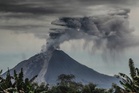 Gunung Sinabung meletus lagi pagi tadi