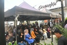 10 minit 100 kupon kek Secangkir Cafe habis