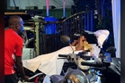 Lelaki mabuk tetak isteri buka televisyen kuat
