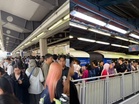 LRT laluan Kelana Jaya sesak lagi pagi ini