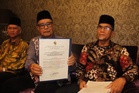 ‘Surat cara proklamasi  ini ada tandatangan MB’
