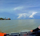 Nelayan keluar tangkap udang dikhuatiri lemas