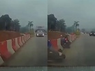 Pemandu lori punca dua penunggang motor cedera diburu polis