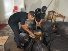 Sorok 230kg minyak peket dalam timbunan sampah kering