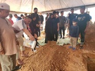 ‘Saya tahu kerja dia berisiko, mak ampunkan Along’