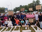 Penduduk Alam Budiman tuntut jejambat, enam kubur jadi simbolik