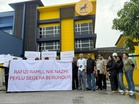 Gabungan NGO tuntut Nik Nazmi berundur, Rafizi henti hipokrasi