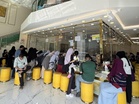 Orang Kelantan tak relaks, kedai emas terus ‘diserbu’