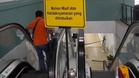 Eskalator naik tiba-tiba turun, 12 cedera