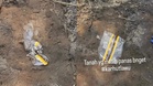 Plastik letak atas tanah terus cair