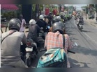 [VIDEO] Penduduk Bali beratur lebih dua jam isi minyak kenderaan