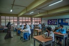 Belanjawan 2027: Pelajar tingkatan 6 ‘senyum’ terima elaun RM2,500
