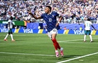 World Cup warning shot: Mbappe double powers France past Senegal