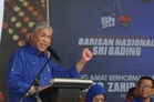 Zahid says Johor must remain BN stronghold, brushes off Puad’s recycled‑candidates criticism