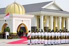 Singapore president gets 21-gun salute at Istana Negara in first Malaysia state visit