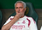 Mourinho reveals he signed to replace Ferguson at Man United before tearfully backing out