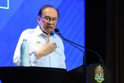 Anwar welcomes Western push to ban trade with illegal Israeli settlements