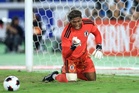 New Villa keeper Suzuki wants to atone for errors at Asian Cup