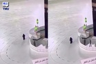 Wanita Tawaf Seorang Diri Di Kaabah Tular, Ramai Tertanya-Tanya Bila Kejadian Ini Berlaku