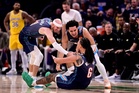 Thunder, Pistons take 2-0 lead vs Lakers, Cavs