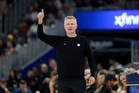 Coach Kerr to stick with Warriors on new contract