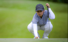 Constantino defies wind, heat to storm to 4-shot lead