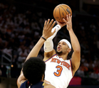 Knicks down Cavs to reach brink of Finals