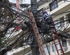 Cable thief caught in the act through live MMDA Cameras