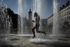 Temperatures likely to stay at record highs