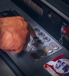 Tiada lagi caj RM1 ATM antara bank bermula Julai: persatuan perbankan