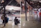Banjir kilat landa Lembah Klang, Medan Selera PJ antara teruk terjejas