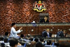 Bajet 2027: Bantuan khas one-off RM1,000 pada 38,000 pemandu teksi, 15,000 pemandu bas mulai minggu hadapan
