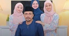 Adi Putra komunikasi guna bahasa isyarat, anak alami masalah pendengaran. 'Tidak dikurnia anak kandung, ALLAH tetap beri terbaik'