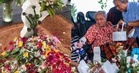 'Tak ada pembantu...' - Tular bunga pandan atas pusara Tun Dr Hasmah didakwa digubah Tun M, ini penjelasan pegawai khas