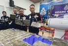 Sindiket ganja berselindung di sebalik perniagaan insurans perjalanan dan kurier tumpas, bapa serta anak dicekup